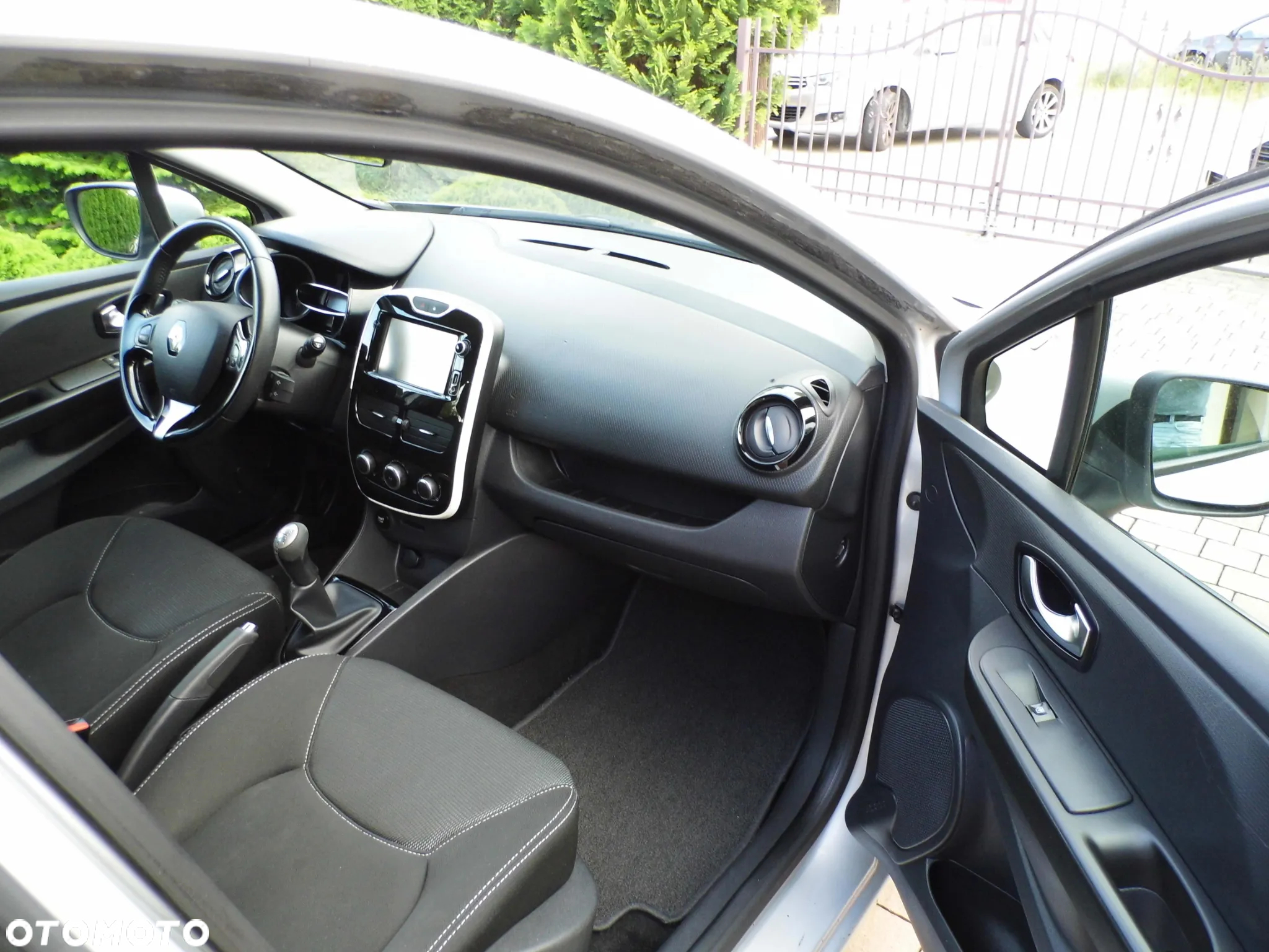 Renault Clio - 14