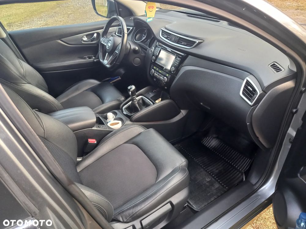 Nissan Qashqai 1.5 dCi Tekna - 17