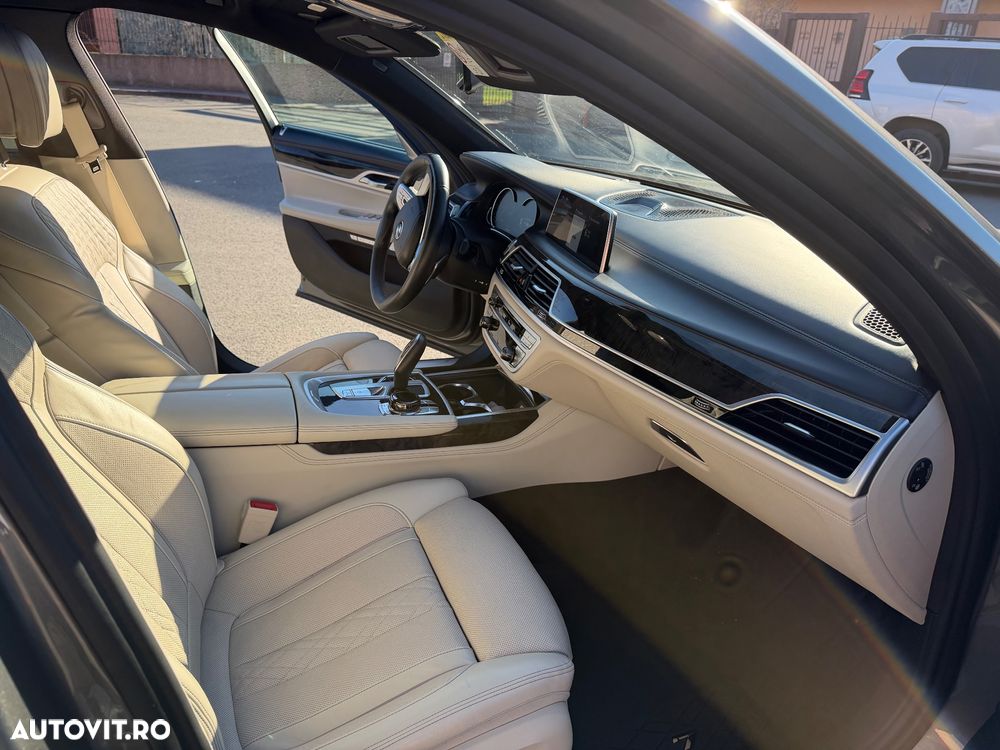 BMW Seria 7 740d xDrive - 35