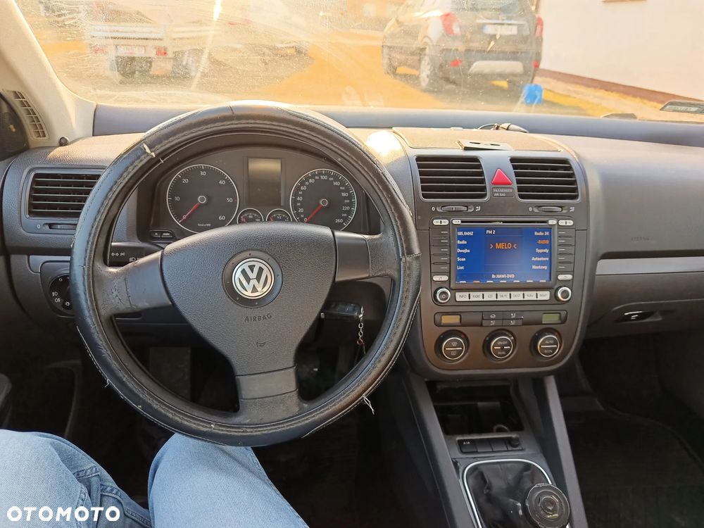 Volkswagen Jetta 1.9 TDI Trendline - 3