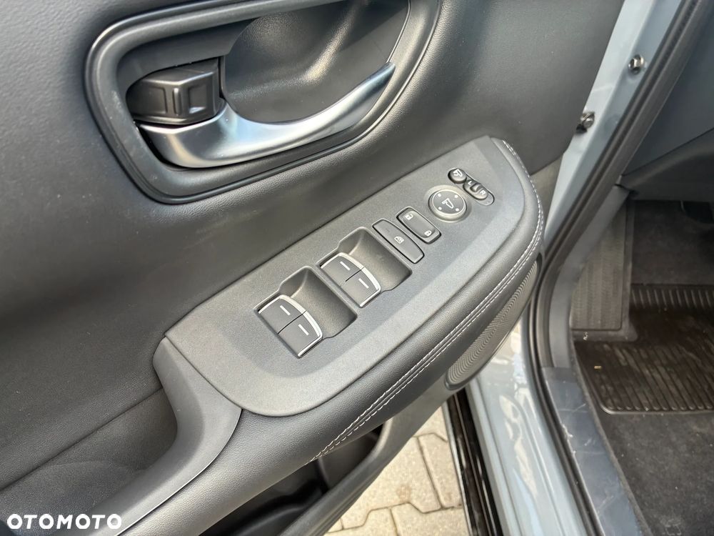 Honda ZR-V 2.0 i-MMD HEV Sport BSI/CTM 2WD CVT - 15