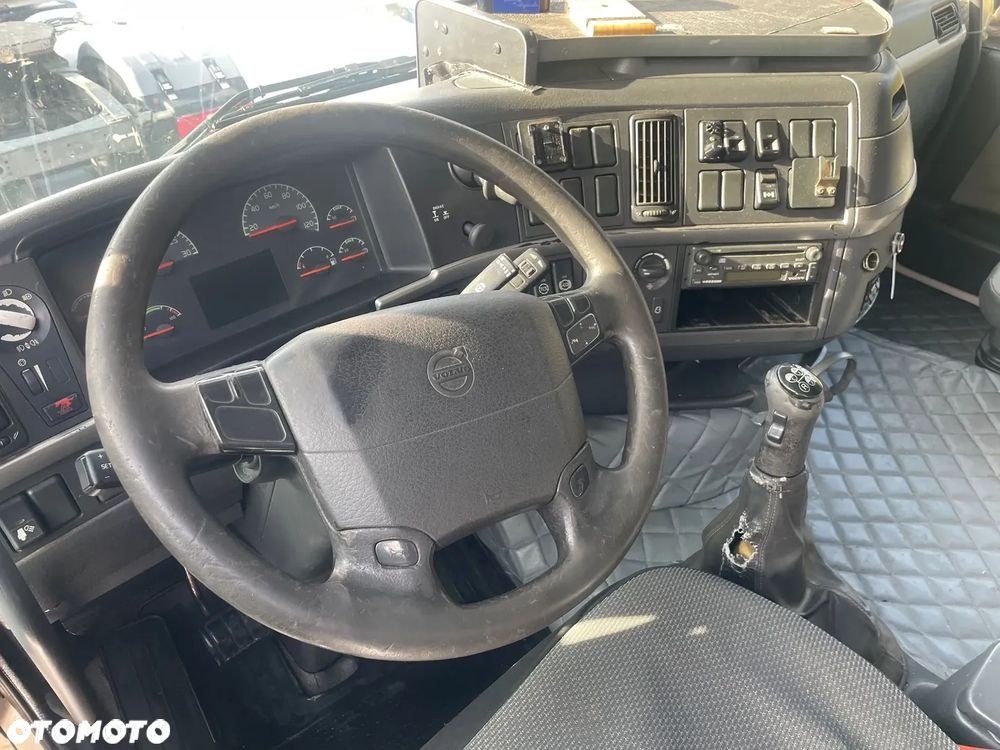 Volvo FH440 - 12