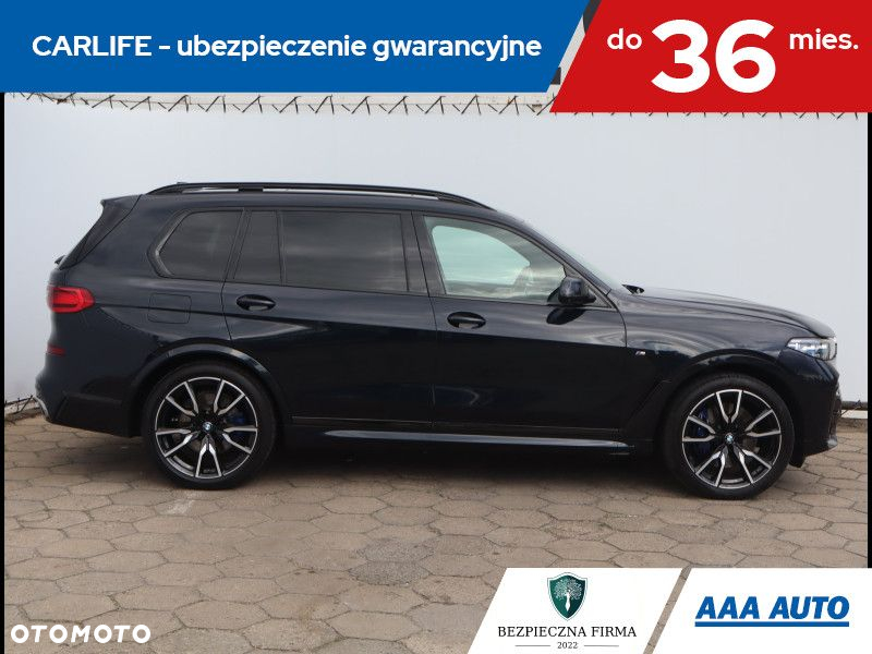 BMW X7 - 7