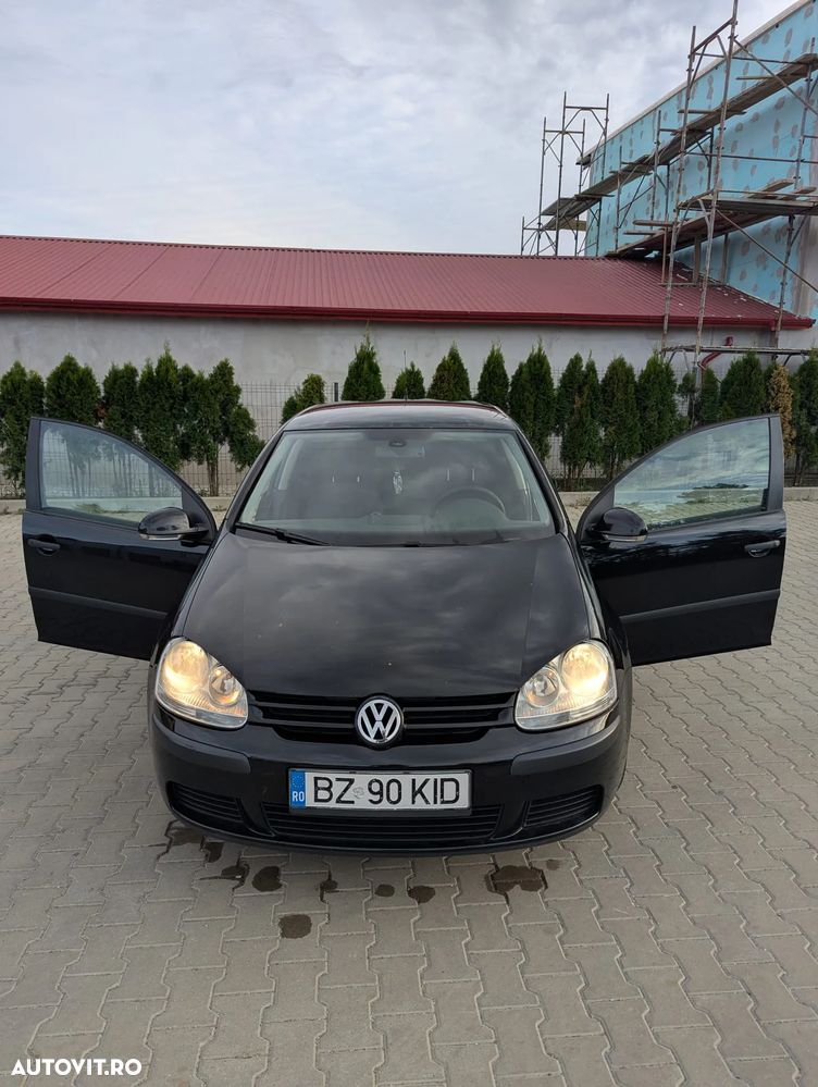 Volkswagen Golf - 5