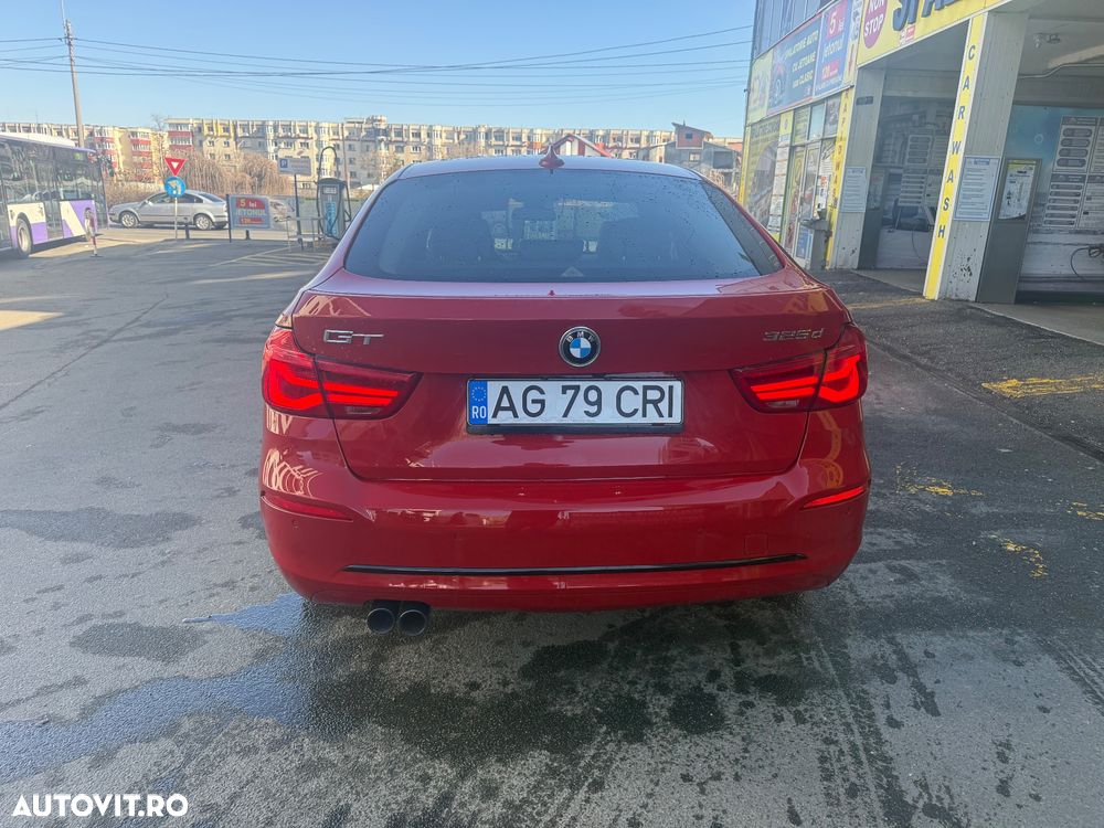 BMW Seria 3 325d Aut. Sport Line - 7