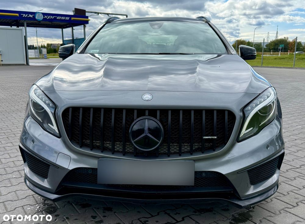 Mercedes-Benz GLA AMG 45 4-Matic - 15