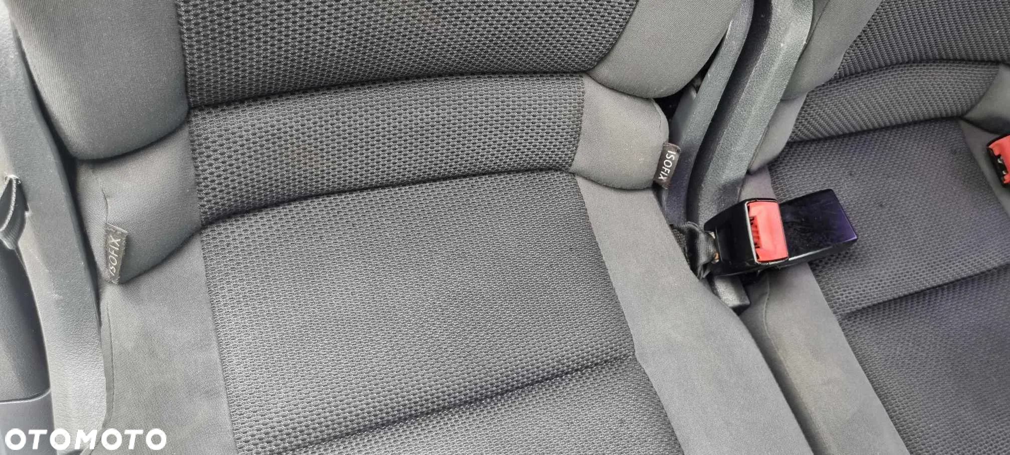 Volkswagen Touran 1.6 TDI DPF BlueMot Trendline - 23
