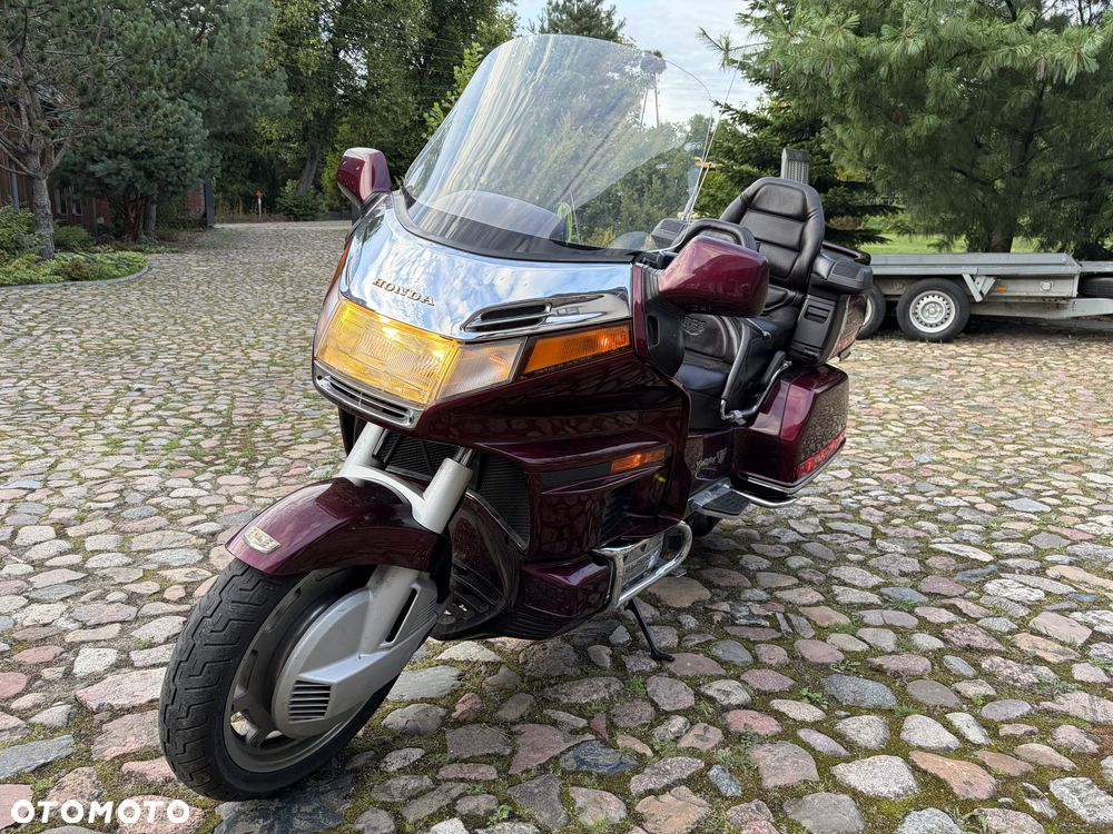 Honda GL - 4