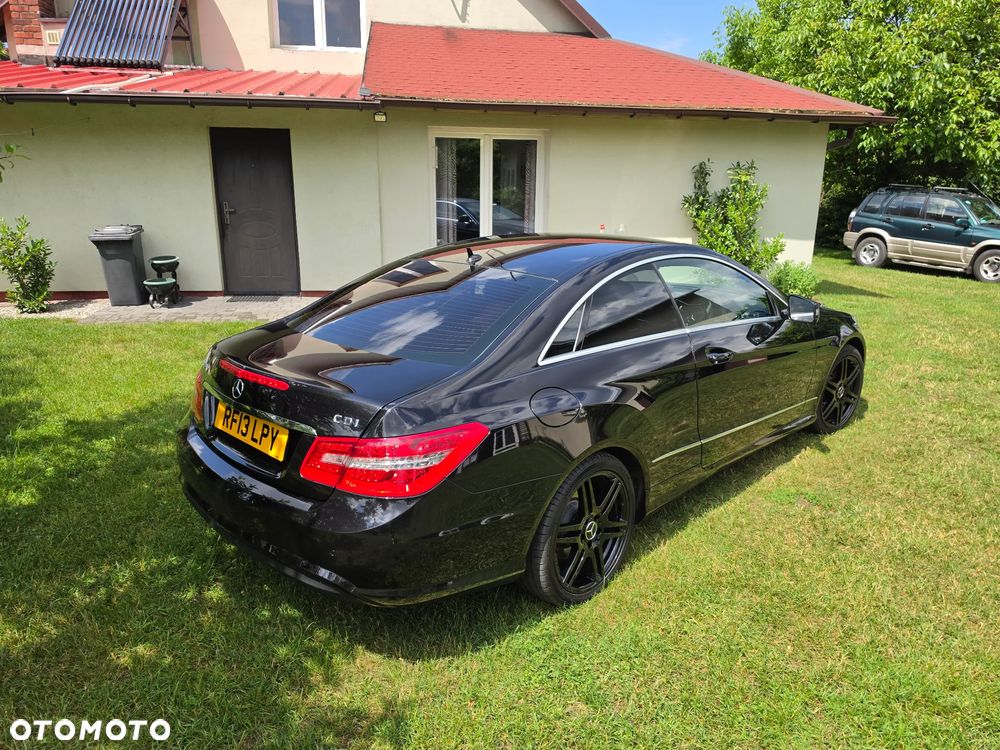 Mercedes-Benz Klasa E 250 CDI 7G-TRONIC - 12