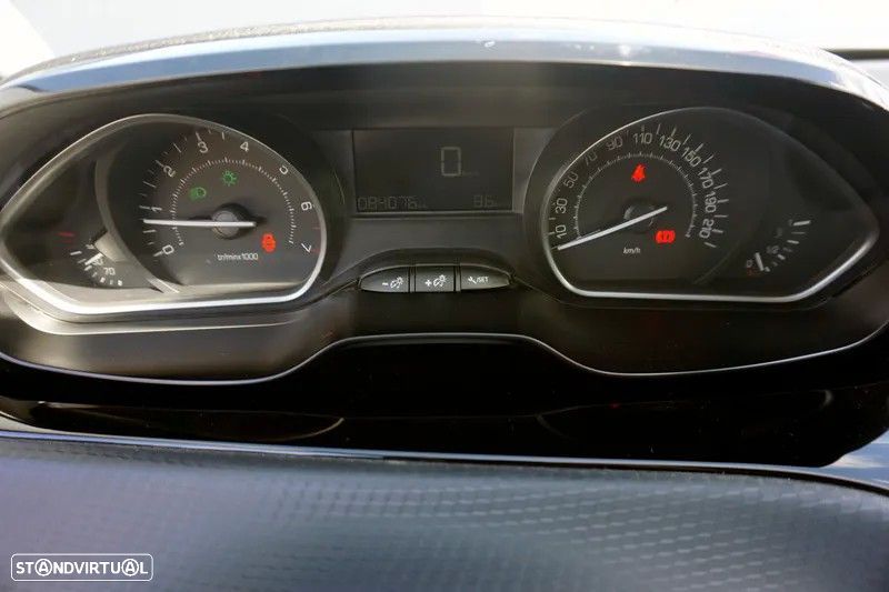 Peugeot 208 1.2 PureTech Style - 10