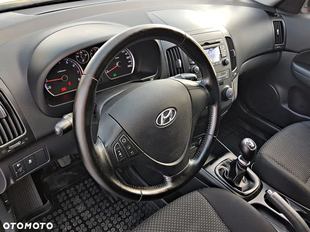 Hyundai i30 1.4 Edition Plus - 12