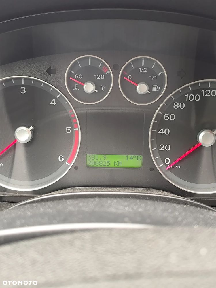Ford Focus 1.6 TDCi Trend - 12