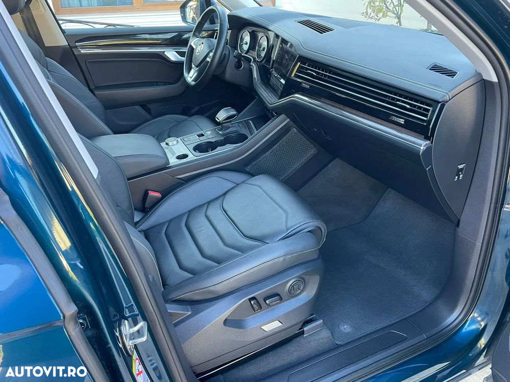 Volkswagen Touareg - 20