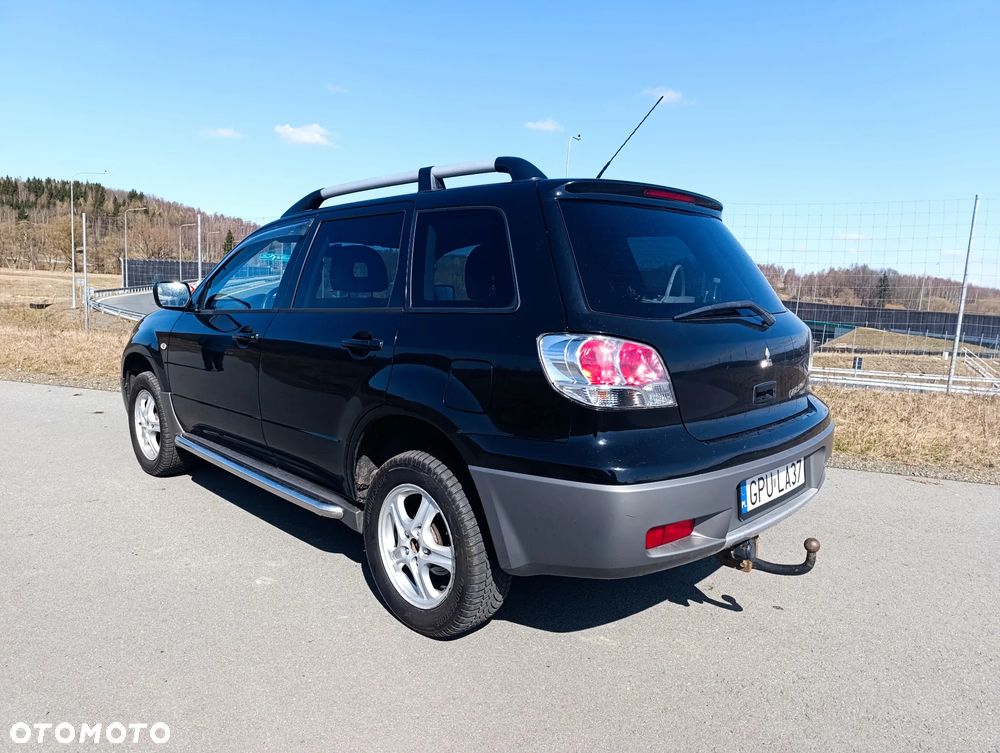 Mitsubishi Outlander 2.0 Comfort 4WD - 8