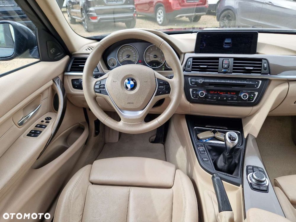 BMW Seria 3 318d Blue Performance Modern Line - 17