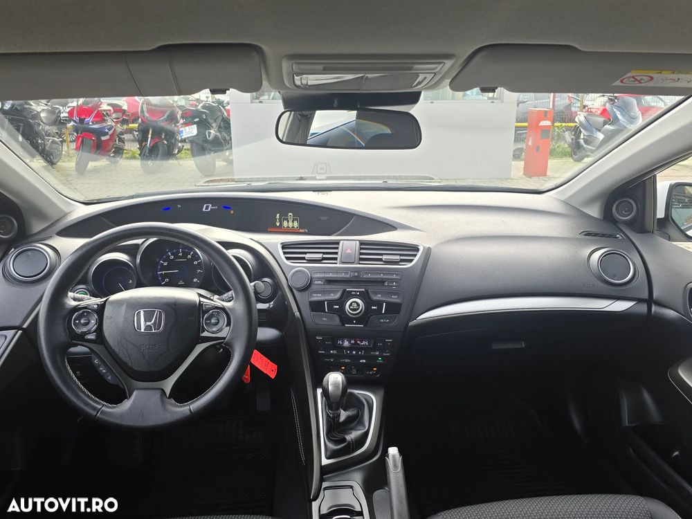 Honda Civic 1.8 i-VTEC MT Elegance Winter Pack - 13