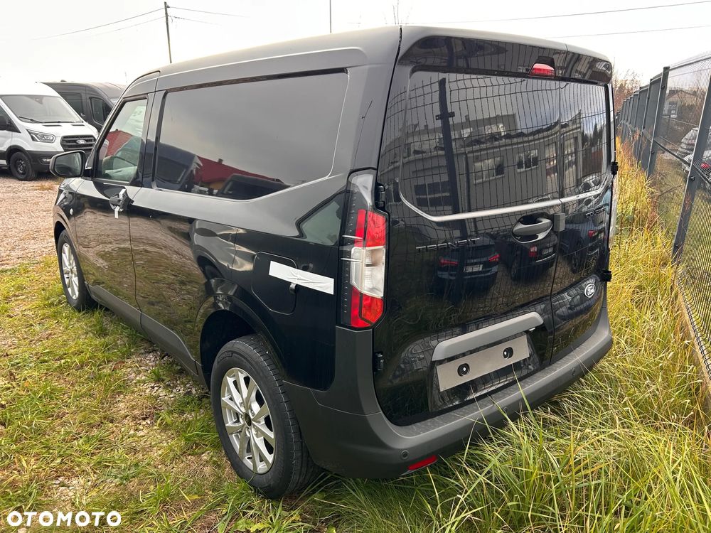 Ford Transit Courier - 2