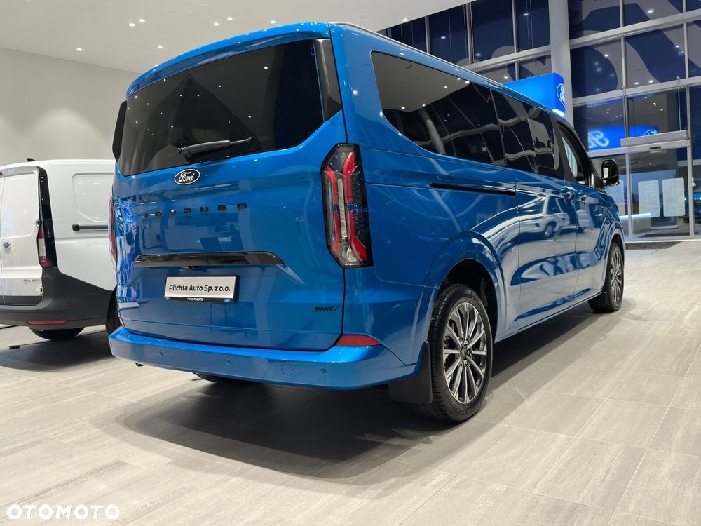 Ford Tourneo Custom - 4