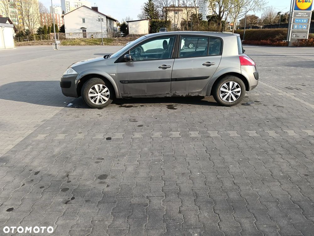 Renault Megane 1.6 Confort Expression - 9