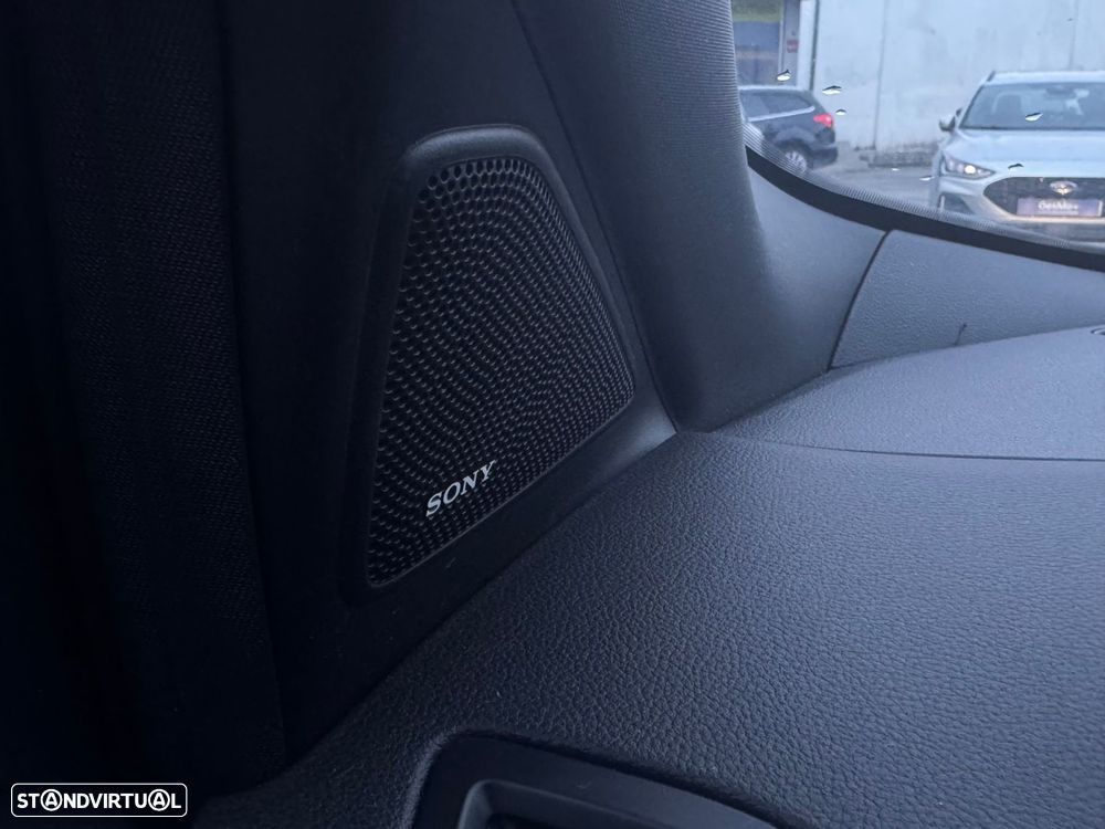 Ford Kuga 1.5 TDCi EcoBlue ST-Line X - 21