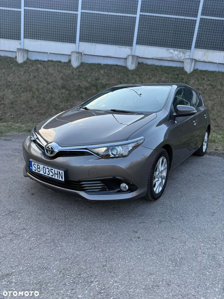 Toyota Auris 1.2 Turbo Executive - 3