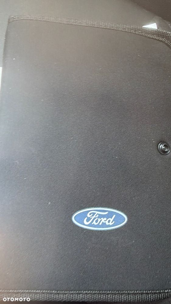 Ford Fiesta 1.0 EcoBoost Champions Edition - 10