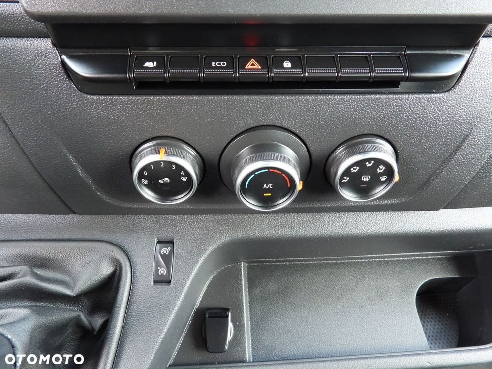 Renault MASTER WYWROTKA TEMPOMAT LEDY BLIŹNIACZE KOŁA KLIMATYZACJA  130KM - 33