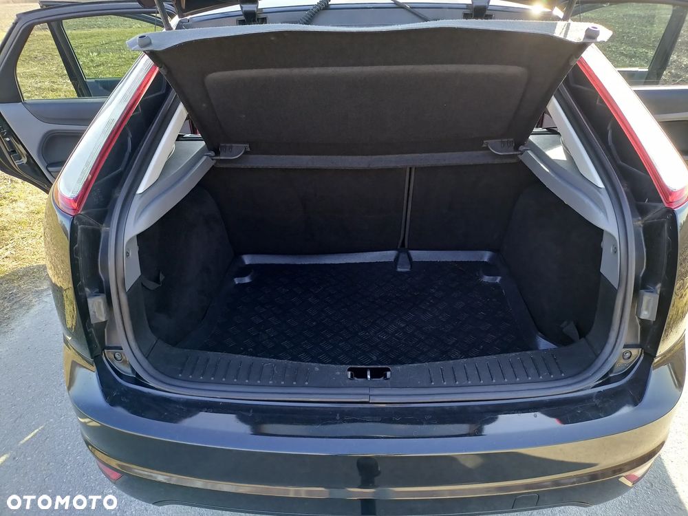 Ford Focus - 13