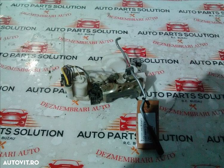 broasca usa dreapta fata fiat punto 1.2 b an fabr. 2007 - 1
