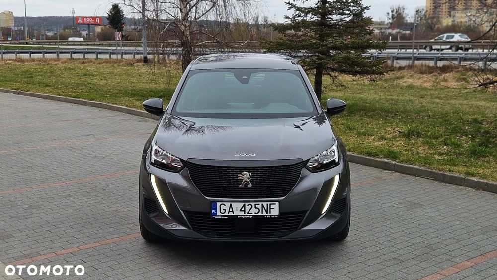 Peugeot 2008 Benzin 100 Style - 11