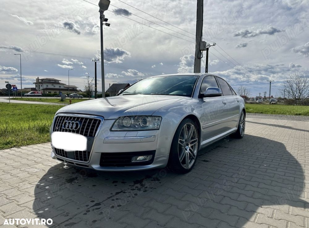 Audi S8 5.2 FSI quattro - 1