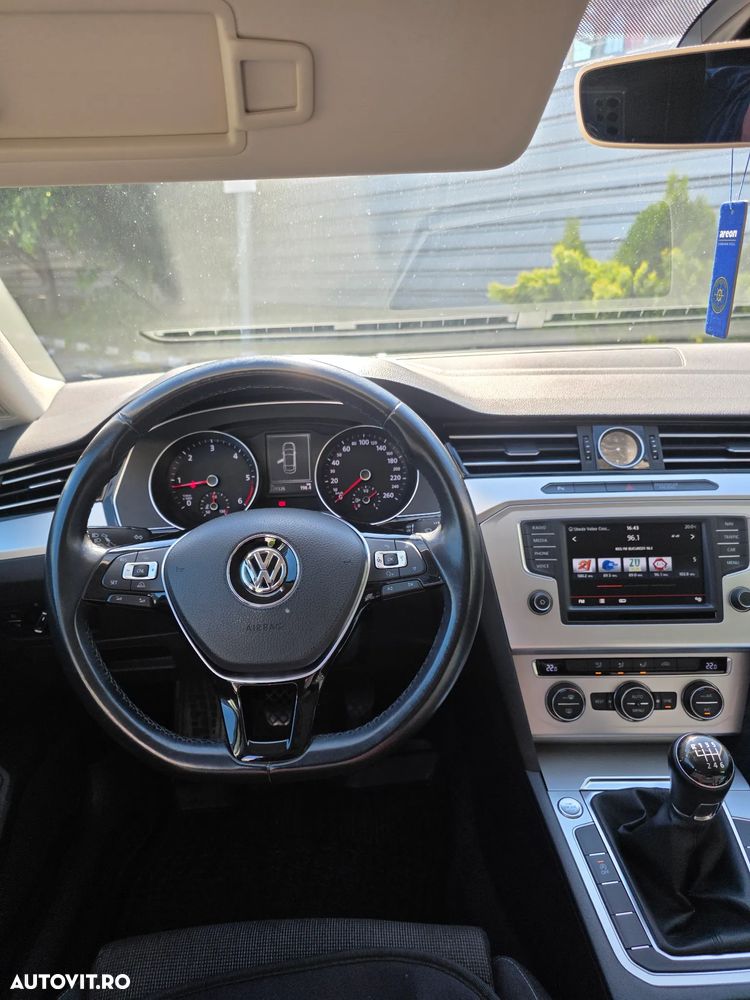 Volkswagen Passat 1.6 TDI (BlueMotion Technology) Comfortline - 10