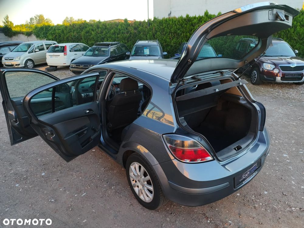 Opel Astra 1.6 Sport Easytronic - 23
