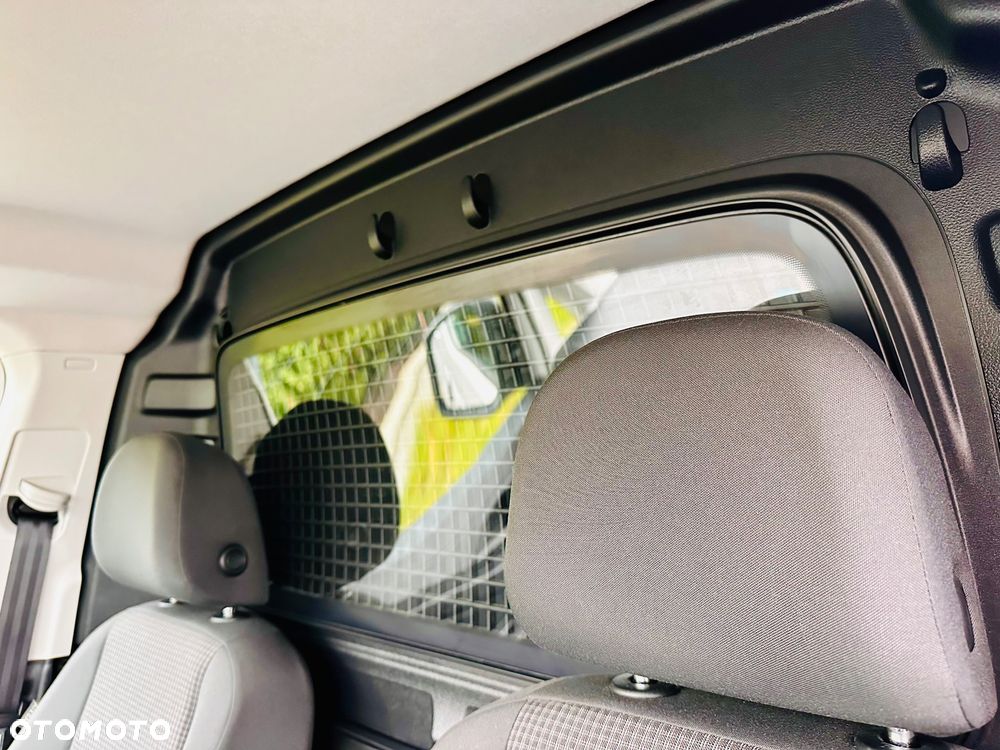 Volkswagen Caddy - 26