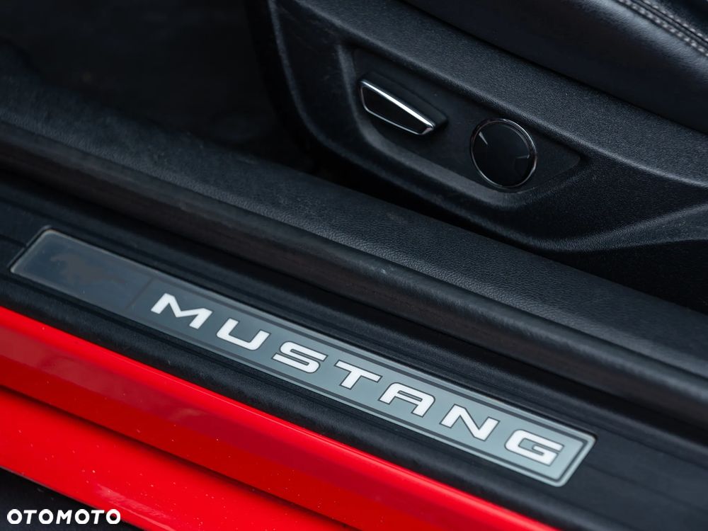 Ford Mustang 5.0 V8 GT - 33