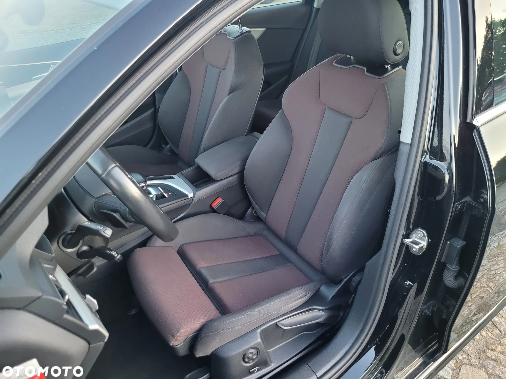 Audi A4 Avant 40 TFSI S tronic - 6