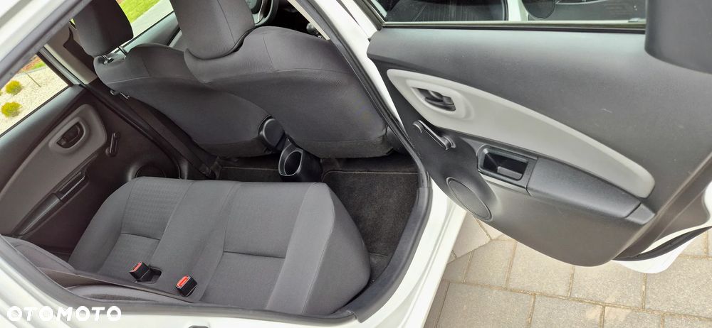 Toyota Yaris 1.5 Active - 28