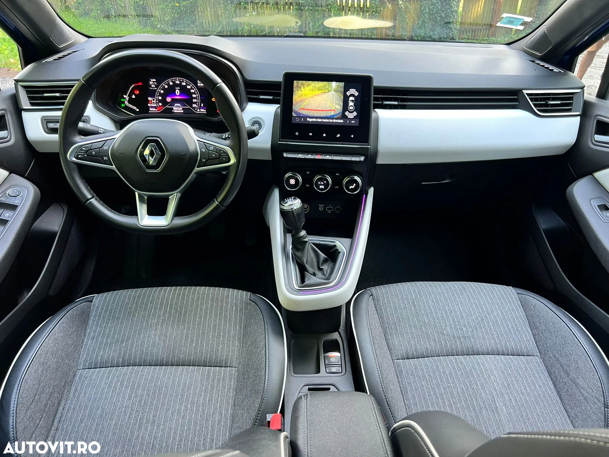 Renault Clio - 9