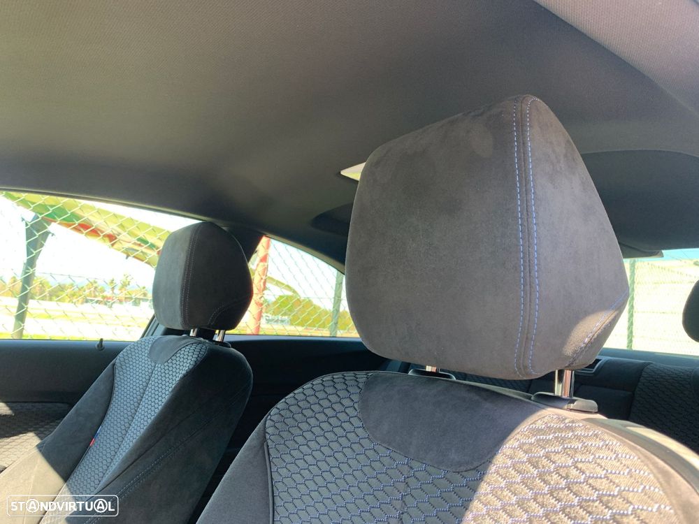 BMW 220 d Coupe Pack M Auto - 12