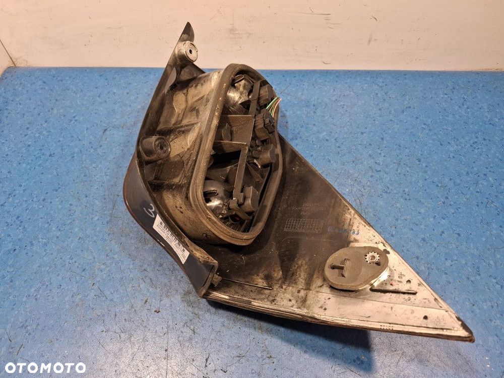 RENAULT LAGUNA II KOMBI LAMPA TYŁ PRAWA ZEWNĘTRZNA - 8