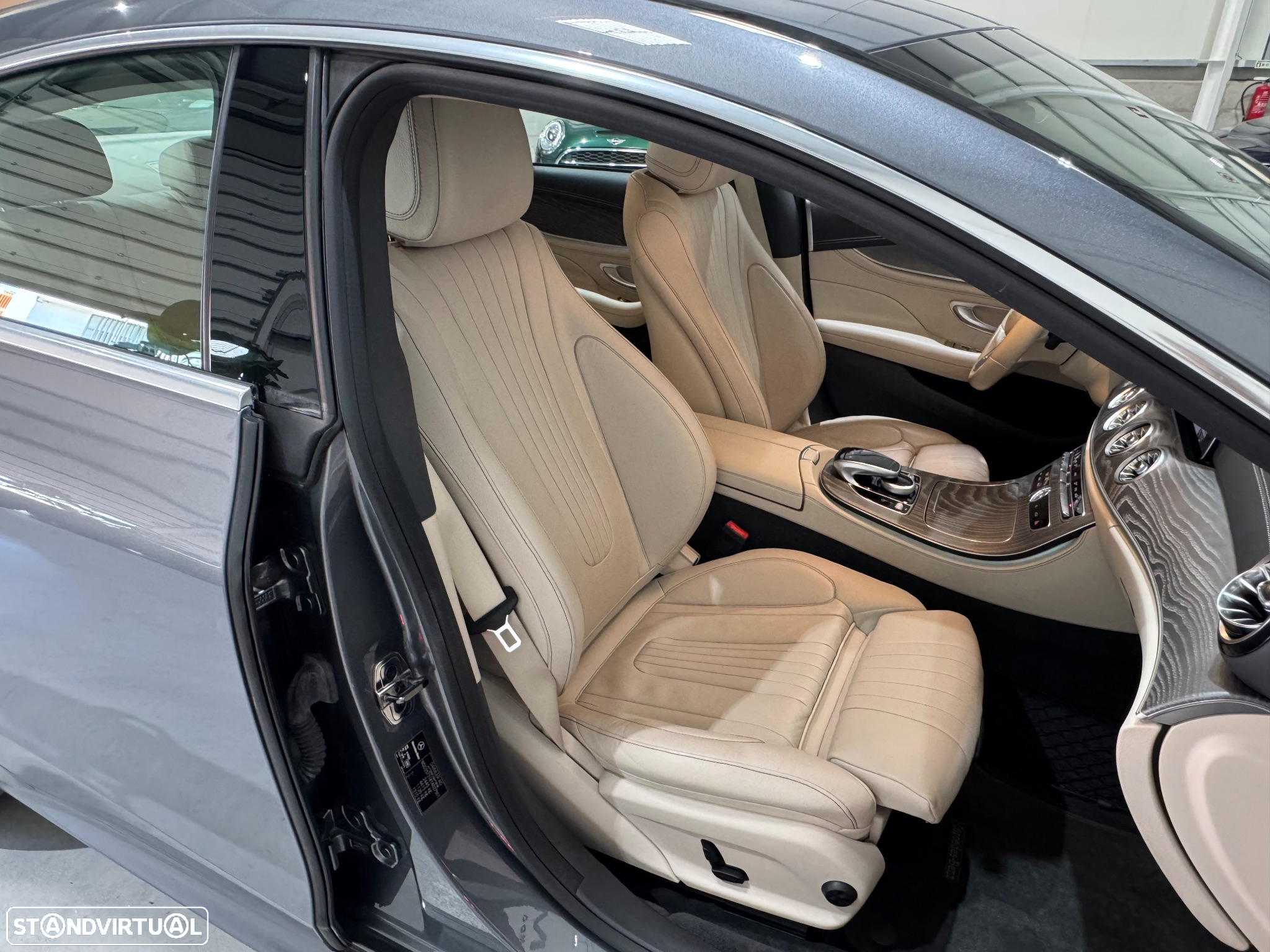 Mercedes-Benz CLS 300 d - 27
