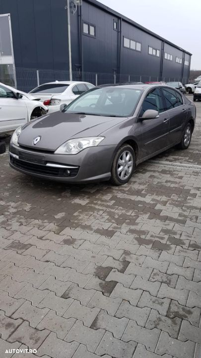 Dezmembram Renault Laguna 3, 2.0 D an fabr 2009 - 1