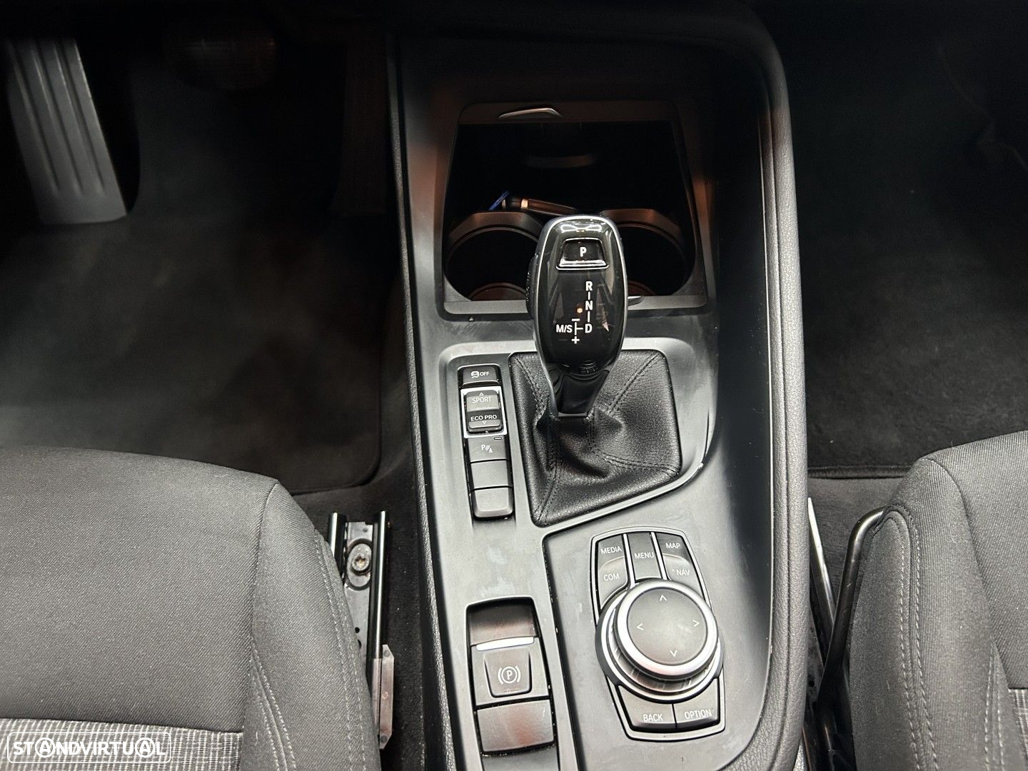 BMW X1 16 d sDrive Advantage Auto - 13