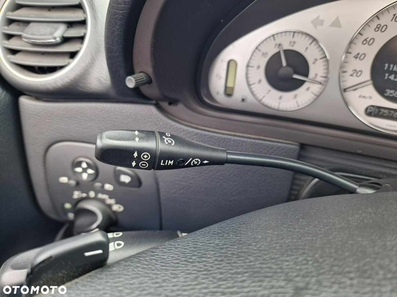 Mercedes-Benz CLK Cabrio 350 7G-TRONIC Avantgarde Sport Edition - 13