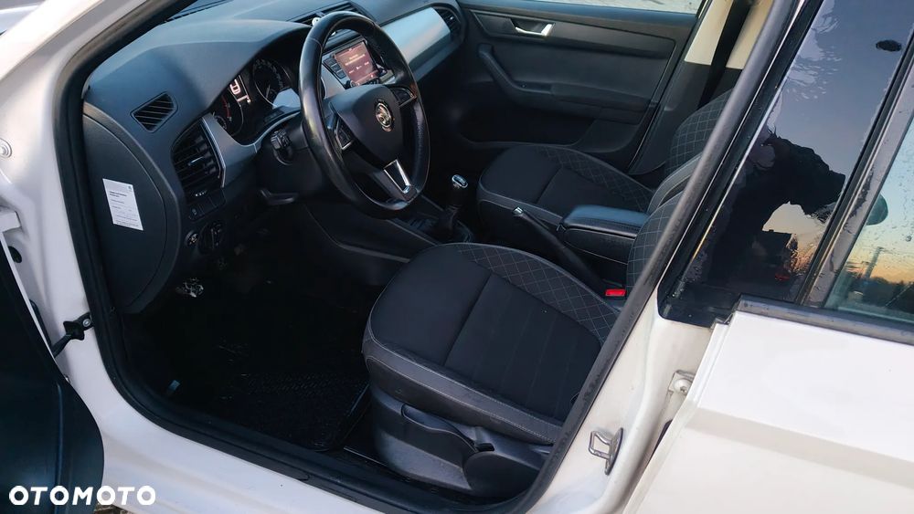 Skoda Fabia 1.0 Ambition - 8