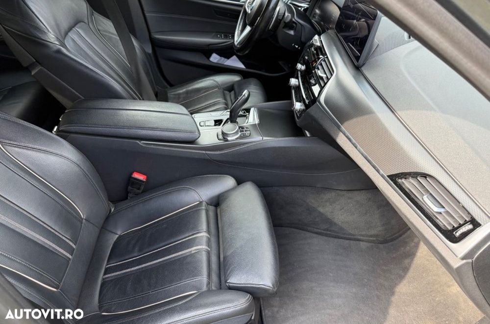 BMW Seria 5 520d xDrive AT MHEV - 17