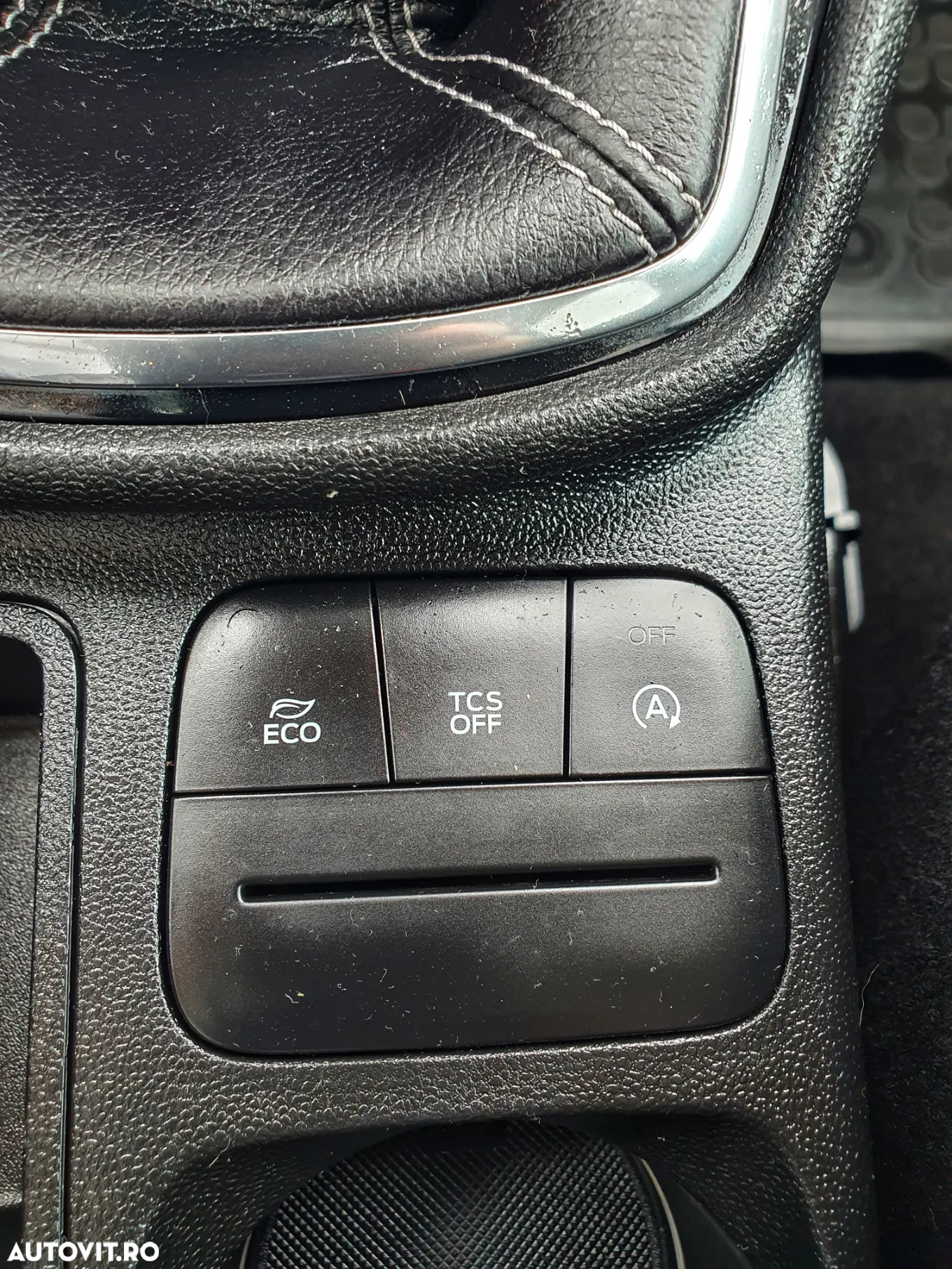 Ford Fiesta 1.0 EcoBoost S&S TITANIUM - 23