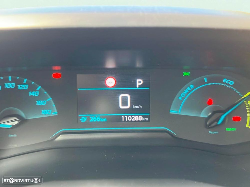 Peugeot e-2008 50 kWh Active Pack - 12