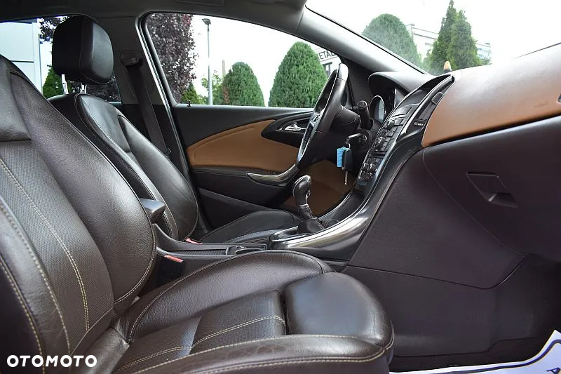 Opel Astra IV 1.4 T Cosmo - 7