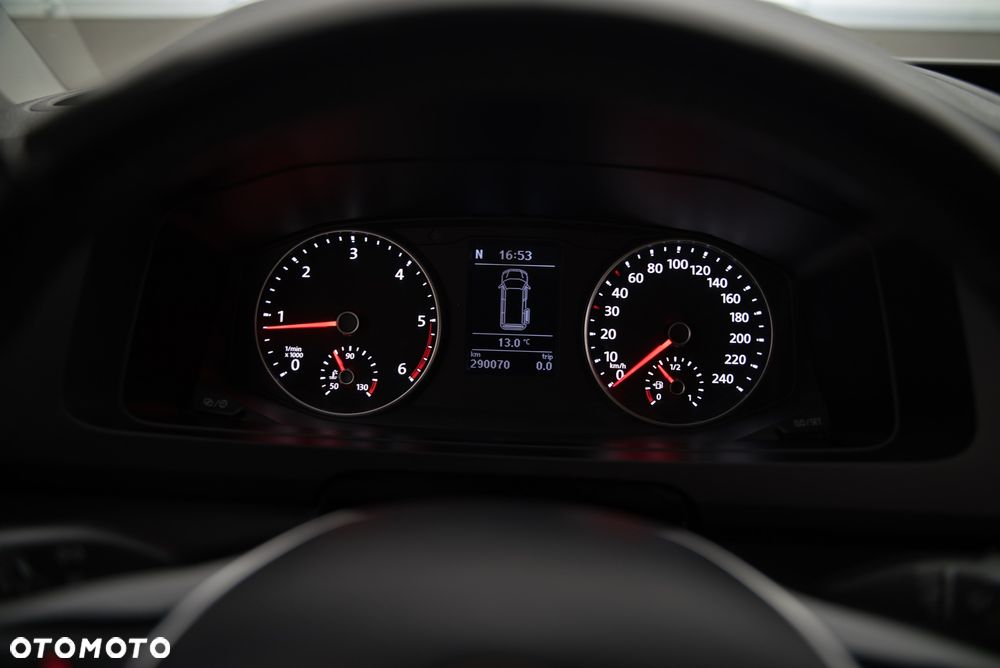 Volkswagen Multivan 2.0 TDI L1 Comfortline - 27